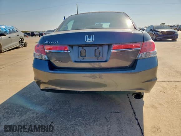 ✅ 2012 Honda Accord EX • VIN: 1HGCP2F72CA218742 • Лот: 91795485. Опубликован ранее на Copart с пробегом 137 515 миль. Бесплатный доступ к архиву аукционных продаж из США и подробный отчёт об истории автомобиля на DreamBid. Изображение 6.
