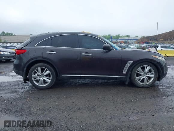 ✅ 2010 Infiniti FX • VIN: JN8AS1MWXAM855659 • Lot: 42105249. Wystawiony na IAAI z przebiegiem 169 905 mil. Bezpłatny archiwum sprzedaży aukcyjnych z USA i szczegółowy raport historii pojazdu na DreamBid. Zdjęcie 12.