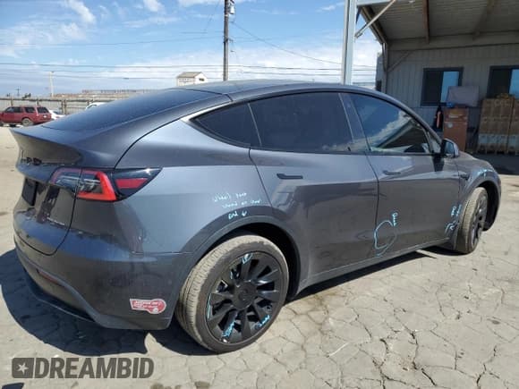 ✅ 2021 Tesla Model Y Long Range • VIN: 5YJYGDEE0MF065951 • Lot: 85752685. Wystawiony na Copart z przebiegiem 53 232 mil. Bezpłatny archiwum sprzedaży aukcyjnych z USA i szczegółowy raport historii pojazdu na DreamBid. Zdjęcie 3.