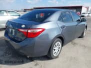✅ 2018 Toyota Corolla LE • VIN: 5YFBURHE3JP749349 • Lot: 43480521. Wystawiony na IAAI z przebiegiem 129 313 mil. Bezpłatny archiwum sprzedaży aukcyjnych z USA i szczegółowy raport historii pojazdu na DreamBid. Zdjęcie 4.