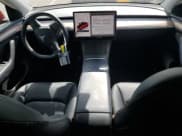 ✅ 2024 Tesla Model Y • VIN: 7SAYGDED6RF028551 • Lot: 86297315. Wystawiony na Copart z przebiegiem 22 853 mil. Bezpłatny archiwum sprzedaży aukcyjnych z USA i szczegółowy raport historii pojazdu na DreamBid. Zdjęcie 8.