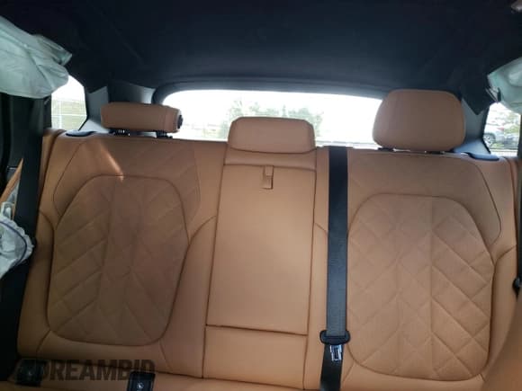 ✅ 2024 BMW X5 M60i • VIN: 5UX33EU0XR9V22024 • Lot: 85600155. Wystawiony na Copart z przebiegiem Nie podano. Bezpłatny archiwum sprzedaży aukcyjnych z USA i szczegółowy raport historii pojazdu na DreamBid. Zdjęcie 10.