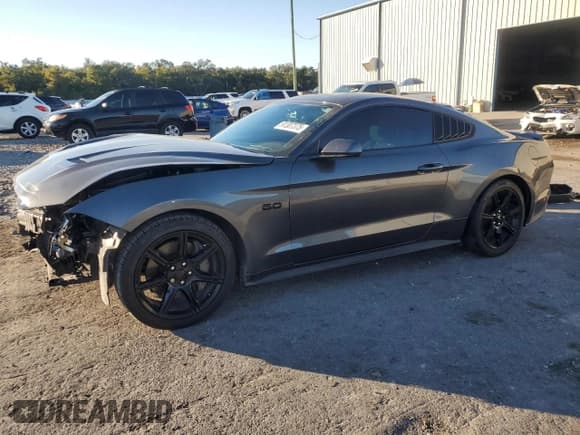 ✅ 2020 Ford Mustang GT • VIN: 1FA6P8CF4L5182044 • Lot: 91307375. Wystawiony na Copart z przebiegiem 84 952 mil. Bezpłatny archiwum sprzedaży aukcyjnych z USA i szczegółowy raport historii pojazdu na DreamBid. Zdjęcie 1.