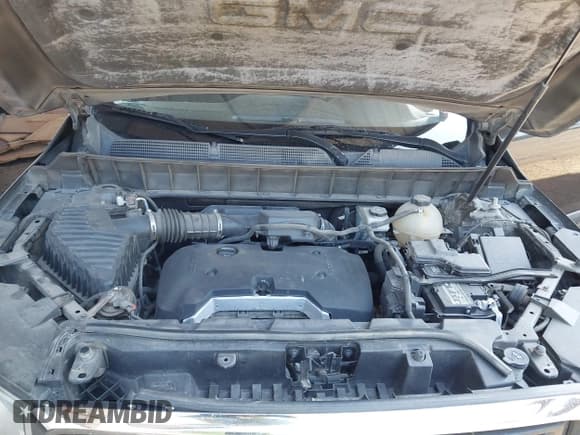 ✅ 2018 GMC Acadia SLE • VIN: 1GKKNKLA9JZ224640 • Lot: 42566158. Listed on IAAI with 196,481 mi. Free auction sales archive from the USA and detailed vehicle history report at DreamBid. Image 10.