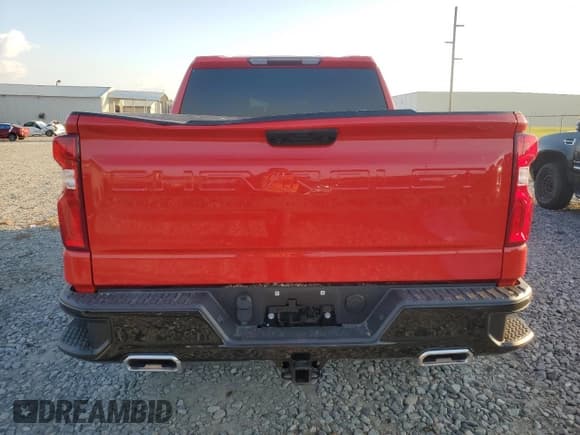 ✅ 2022 Chevrolet Silverado 1500 LT Trail Boss • VIN: 3GCUDFED0NG658781 • Lot: 74665864. Wystawiony na Copart z przebiegiem 13 963 mil. Bezpłatny archiwum sprzedaży aukcyjnych z USA i szczegółowy raport historii pojazdu na DreamBid. Zdjęcie 6.