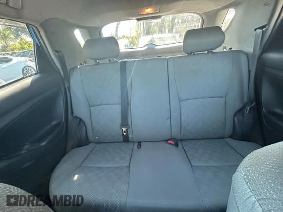 ✅ 2009 Toyota Matrix • VIN: 2T1KU40E79C066581 • Лот: 93138835. Опубликован ранее на Copart с пробегом 85 503 миль. Бесплатный доступ к архиву аукционных продаж из США и подробный отчёт об истории автомобиля на DreamBid. Изображение 15.