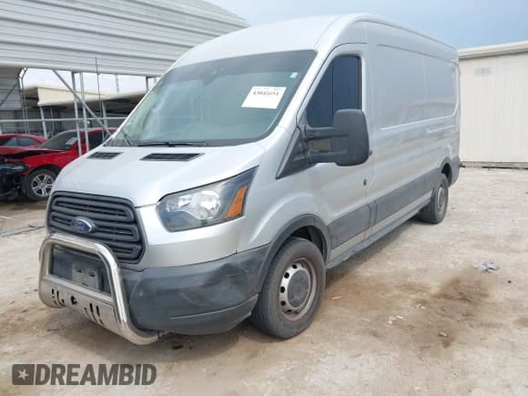 ✅ 2017 Ford Transit • VIN: 1FTYR2CM4HKB56450 • Лот: 43041651. Опубликован ранее на IAAI с пробегом 160 111 миль. Бесплатный доступ к архиву аукционных продаж из США и подробный отчёт об истории автомобиля на DreamBid. Изображение 17.