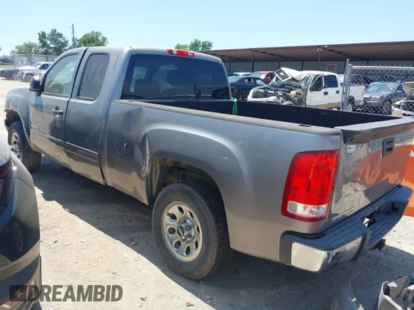 ✅ 2009 GMC Sierra 1500 SL • VIN: 2GTEC19C091128840 • Лот: 42819854. Опубликован ранее на IAAI с пробегом 290 467 миль. Бесплатный доступ к архиву аукционных продаж из США и подробный отчёт об истории автомобиля на DreamBid. Изображение 3.