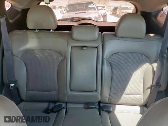 ✅ 2015 Hyundai Tucson SE • VIN: KM8JU3AG1FU074935 • Lot: 70810735. Listed on Copart with 160,530 mi. Free auction sales archive from the USA and detailed vehicle history report at DreamBid. Image 10.