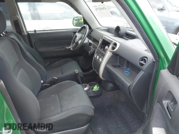 ✅ 2006 Scion xB • VIN: JTLKT324764065290 • Lot: 43665270. Wystawiony na IAAI z przebiegiem 222 308 mil. Bezpłatny archiwum sprzedaży aukcyjnych z USA i szczegółowy raport historii pojazdu na DreamBid. Zdjęcie 5.