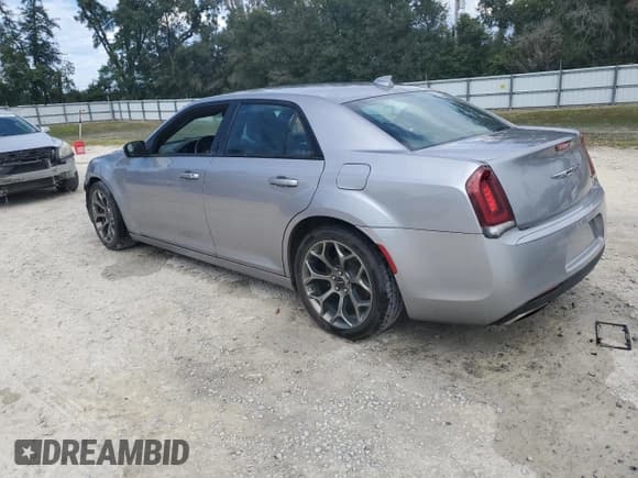 ✅ 2018 Chrysler 300 S • VIN: 2C3CCABG5JH278186 • Lot: 83929945. Listed on Copart with 190,216 mi. Free auction sales archive from the USA and detailed vehicle history report at DreamBid. Image 2.