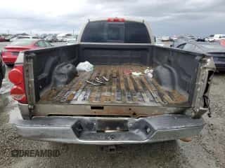 2009 Dodge 3500 SLT z VIN 3D7MX38L59G552041, wystawiony jako Copart lot #84528754 z przebiegiem 234 666 mil mil oraz Szkoda całkowita • Salvage title. Historia ofert i sprzedaży dostępna na DreamBid. Obrazek 6.