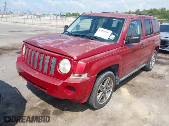 ✅ 2009 Jeep Patriot Sport • VIN: 1J4FT28B99D159702 • Lot: 43238786. Wystawiony na IAAI z przebiegiem 115 436 mil. Bezpłatny archiwum sprzedaży aukcyjnych z USA i szczegółowy raport historii pojazdu na DreamBid. Zdjęcie 2.