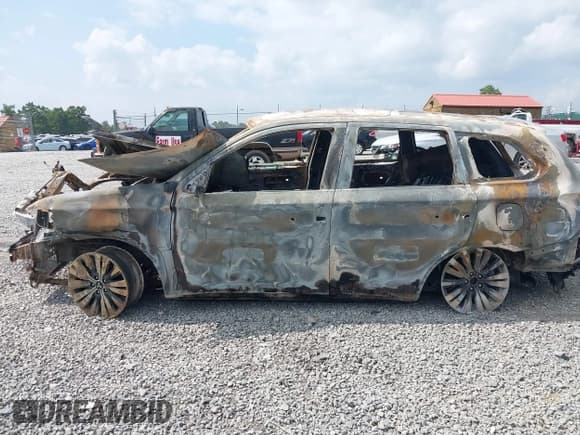 ✅ 2019 Mitsubishi Outlander ES • VIN: JA4AZ3A3XKZ053365 • Lot: 42920425. Listed on IAAI with 110,000 mi. Free auction sales archive from the USA and detailed vehicle history report at DreamBid. Image 6.