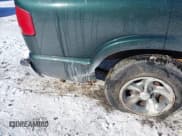 ✅ 2003 Chevrolet S-10 LS • VIN: 1GCCS19X338186863 • Лот: 41346292. Опубликован ранее на IAAI с пробегом 209 680 миль. Бесплатный доступ к архиву аукционных продаж из США и подробный отчёт об истории автомобиля на DreamBid. Изображение 6.