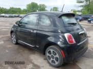 ✅ 2015 FIAT 500e • VIN: 3C3CFFGE4FT689654 • Lot: 42199588. Wystawiony na IAAI z przebiegiem 20 681 mil. Bezpłatny archiwum sprzedaży aukcyjnych z USA i szczegółowy raport historii pojazdu na DreamBid. Zdjęcie 3.