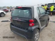 ✅ 2013 Smart fortwo Pure • VIN: WMEEJ3BA5DK620493 • Лот: 42071086. Опубликован ранее на IAAI с пробегом 85 883 миль. Бесплатный доступ к архиву аукционных продаж из США и подробный отчёт об истории автомобиля на DreamBid. Изображение 4.