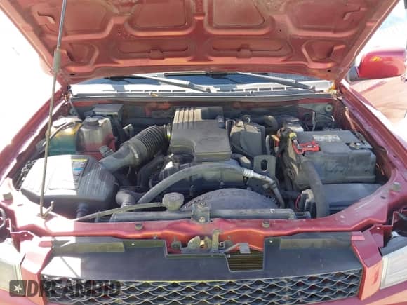 2010 Chevrolet Colorado 1LT z VIN 1GCESCD93A8100185, wystawiony jako IAAI lot #41471766 z przebiegiem 196 946 mil mil oraz . Historia ofert i sprzedaży dostępna na DreamBid. Obrazek 10.