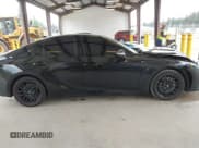 ✅ 2023 Lexus IS 500 F Sport Performance • VIN: JTHAP1D22P5003981 • Lot: 42262101. Wystawiony na IAAI z przebiegiem 13 479 mil. Bezpłatny archiwum sprzedaży aukcyjnych z USA i szczegółowy raport historii pojazdu na DreamBid. Zdjęcie 14.