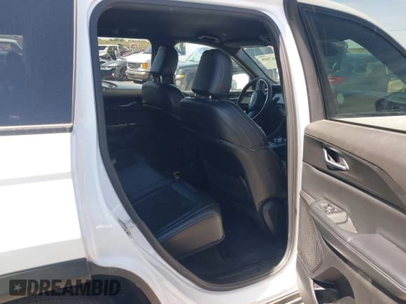 ✅ 2024 Jeep Grand Cherokee Laredo • VIN: 1C4RJHAG2RC109117 • Lot: 42867099. Listed on IAAI with 33,157 mi. Free auction sales archive from the USA and detailed vehicle history report at DreamBid. Image 8.