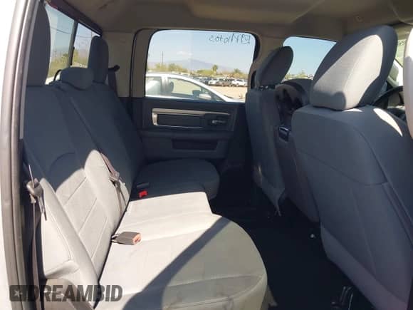 2019 Ram 1500 Big Horn z VIN 1C6RR6TT0KS712030, wystawiony jako IAAI lot #42488959 z przebiegiem 81 612 mil mil oraz . Historia ofert i sprzedaży dostępna na DreamBid. Obrazek 8.