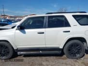 ✅ 2021 Toyota 4Runner Nightshade • VIN: JTEJU5JR4M5888601 • Lot: 41821809. Wystawiony na IAAI z przebiegiem 82 375 mil. Bezpłatny archiwum sprzedaży aukcyjnych z USA i szczegółowy raport historii pojazdu na DreamBid. Zdjęcie 15.