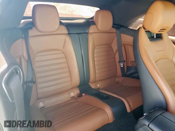 ✅ 2017 Mercedes-Benz C 43 AMG • VIN: WDDWK6EB6HF478830 • Лот: 65888155. Опубликован ранее на Copart с пробегом 91 131 миль. Бесплатный доступ к архиву аукционных продаж из США и подробный отчёт об истории автомобиля на DreamBid. Изображение 10.