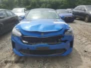 ✅ 2018 Kia Stinger Premium • VIN: KNAE25LA8J6026245 • Lot: 53535564. Wystawiony na Copart z przebiegiem 63 328 mil. Bezpłatny archiwum sprzedaży aukcyjnych z USA i szczegółowy raport historii pojazdu na DreamBid. Zdjęcie 5.