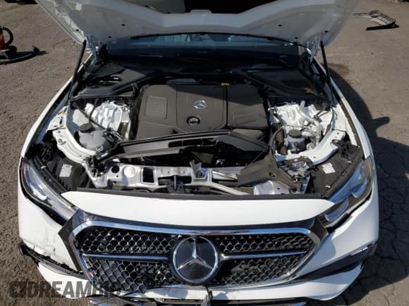 ✅ 2024 Mercedes-Benz E 350 • VIN: W1KLF4HB2RA062554 • Lot: 69416495. Listed on Copart with 8,690 mi. Free auction sales archive from the USA and detailed vehicle history report at DreamBid. Image 11.