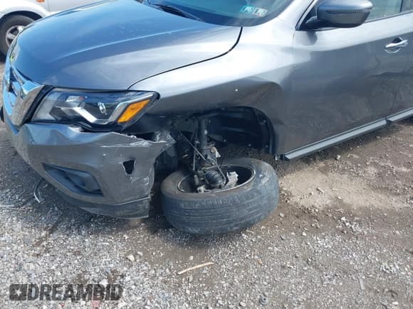 ✅ 2019 Nissan Pathfinder S • VIN: 5N1DR2MMXKC596621 • Lot: 42158372. Listed on IAAI with 71,796 mi. Free auction sales archive from the USA and detailed vehicle history report at DreamBid. Image 6.