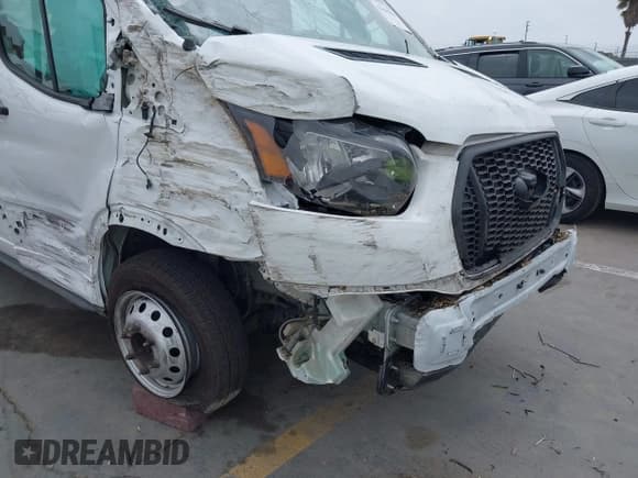 ✅ 2022 Ford Transit Cargo • VIN: 1FTBF4XG3NKA44975 • Лот: 42161004. Опубликован ранее на IAAI с пробегом 40 682 миль. Бесплатный доступ к архиву аукционных продаж из США и подробный отчёт об истории автомобиля на DreamBid. Изображение 6.