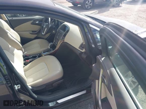 ✅ 2014 Buick Verano • VIN: 1G4PP5SK8E4140511 • Лот: 43636498. Опубликован ранее на IAAI с пробегом 52 039 миль. Бесплатный доступ к архиву аукционных продаж из США и подробный отчёт об истории автомобиля на DreamBid. Изображение 5.