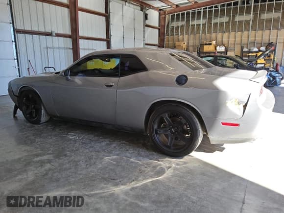 ✅ 2014 Dodge Challenger SXT • VIN: 2C3CDYAG2EH221277 • Lot: 83469934. Wystawiony na Copart z przebiegiem 164 499 mil. Bezpłatny archiwum sprzedaży aukcyjnych z USA i szczegółowy raport historii pojazdu na DreamBid. Zdjęcie 2.