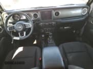 ✅ 2023 Jeep Gladiator High Altitude • VIN: 1C6HJTFG1PL535375 • Лот: 90077565. Опубликован ранее на Copart с пробегом 56 031 миль. Бесплатный доступ к архиву аукционных продаж из США и подробный отчёт об истории автомобиля на DreamBid. Изображение 8.