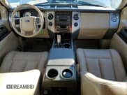 ✅ 2013 Ford Expedition King Ranch • VIN: 1FMJU1J53DEF21615 • Лот: 89622035. Опубликован ранее на Copart с пробегом 236 159 миль. Бесплатный доступ к архиву аукционных продаж из США и подробный отчёт об истории автомобиля на DreamBid. Изображение 8.