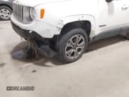 ✅ 2017 Jeep Renegade Limited • VIN: ZACCJBDB1HPE51185 • Lot: 43108933. Listed on IAAI with 104,101 mi. Free auction sales archive from the USA and detailed vehicle history report at DreamBid. Image 6.