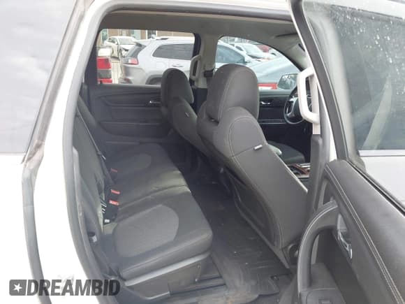 ✅ 2014 Chevrolet Traverse LT • VIN: 1GNKVGKD6EJ165854 • Lot: 42860430. Wystawiony na IAAI z przebiegiem 185 264 mil. Bezpłatny archiwum sprzedaży aukcyjnych z USA i szczegółowy raport historii pojazdu na DreamBid. Zdjęcie 8.