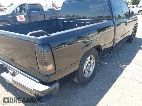 2003 Chevrolet Silverado 1500 LS с VIN 2GCEC19X531364331, выставлен на аукционе IAAI как лот 42451914 с пробегом 54 431 миль миль и . История ставок и продаж доступна на DreamBid. Изображение 15.