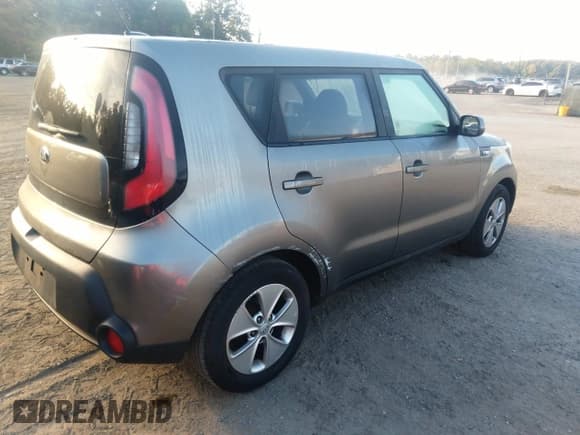 ✅ 2014 Kia Soul • VIN: KNDJN2A2XE7002614 • Lot: 43231548. Listed on IAAI with Not provided. Free auction sales archive from the USA and detailed vehicle history report at DreamBid. Image 4.
