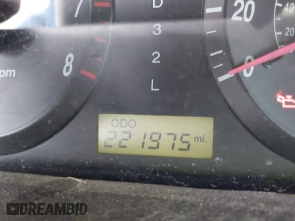 ✅ 2005 Hyundai Elantra GLS • VIN: KMHDN46D55U991423 • Лот: 42086765. Опубликован ранее на IAAI с пробегом 221 975 миль. Бесплатный доступ к архиву аукционных продаж из США и подробный отчёт об истории автомобиля на DreamBid. Изображение 7.