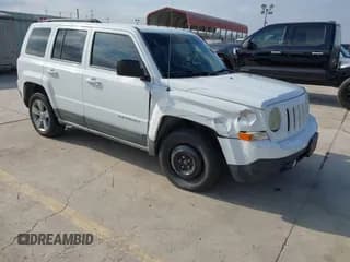 ✅ 2011 Jeep Patriot Latitude • VIN: 1J4NF1GB6BD177286 • Lot: 43452173. Listed on IAAI with 154,201 mi. Free auction sales archive from the USA and detailed vehicle history report at DreamBid. Image 1.