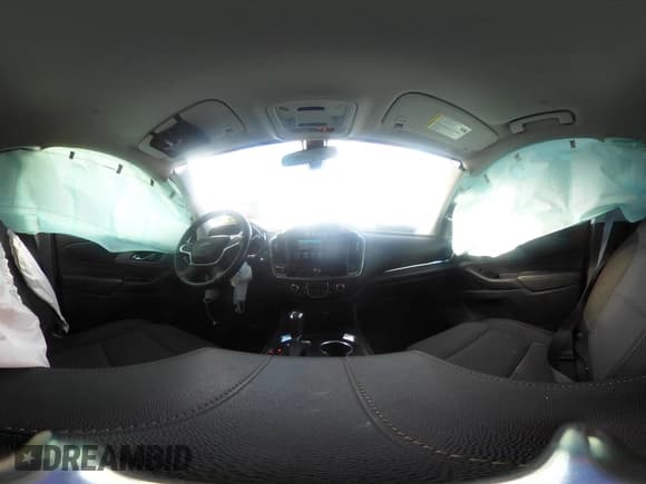 ✅ 2019 Chevrolet Traverse LT Cloth • VIN: 1GNERGKW3KJ116335 • Lot: 43729866. Wystawiony na IAAI z przebiegiem 118 186 mil. Bezpłatny archiwum sprzedaży aukcyjnych z USA i szczegółowy raport historii pojazdu na DreamBid. Zdjęcie 24.