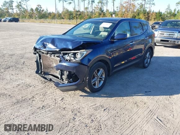 ✅ 2018 Hyundai Santa Fe 2.4L • VIN: 5XYZT3LB7JG545556 • Лот: 43724170. Опубликован ранее на IAAI с пробегом 185 254 миль. Бесплатный доступ к архиву аукционных продаж из США и подробный отчёт об истории автомобиля на DreamBid. Изображение 2.