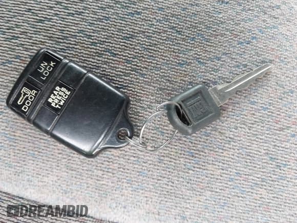 ✅ 1996 Chevrolet Astro • VIN: 1GNEL19W8TB174473 • Лот: 43704101. Опубликован ранее на IAAI с пробегом Не указан. Бесплатный доступ к архиву аукционных продаж из США и подробный отчёт об истории автомобиля на DreamBid. Изображение 11.