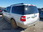 ✅ 2007 Ford Expedition Max Eddie Bauer • VIN: 1FMFK17547LA36936 • Lot: 43488349. Wystawiony na IAAI z przebiegiem 207 132 mil. Bezpłatny archiwum sprzedaży aukcyjnych z USA i szczegółowy raport historii pojazdu na DreamBid. Zdjęcie 3.