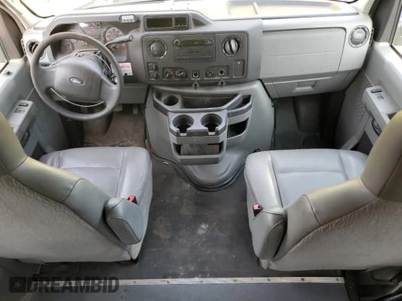 ✅ 2014 Ford Econoline Cargo Commercial • VIN: 1FTNS2EW2EDA86453 • Lot: 67242675. Listed on Copart with 160,032 mi. Free auction sales archive from the USA and detailed vehicle history report at DreamBid. Image 8.