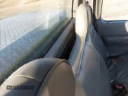 ✅ 2000 Ford F-150 XL • VIN: 1FTZF1722YNA90043 • Лот: 43621277. Опубликован ранее на IAAI с пробегом Не указан. Бесплатный доступ к архиву аукционных продаж из США и подробный отчёт об истории автомобиля на DreamBid. Изображение 8.