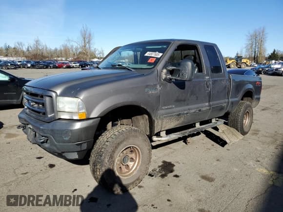 ✅ 2003 Ford F-250 XL • VIN: 1FTNX21F13EA03707 • Lot: 44807685. Wystawiony na Copart z przebiegiem Nie podano. Bezpłatny archiwum sprzedaży aukcyjnych z USA i szczegółowy raport historii pojazdu na DreamBid. Zdjęcie 1.