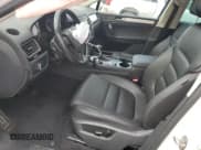 ✅ 2016 Volkswagen Touareg Lux • VIN: WVGEF9BP1GD012790 • Lot: 86440175. Wystawiony na Copart z przebiegiem 104 536 mil. Bezpłatny archiwum sprzedaży aukcyjnych z USA i szczegółowy raport historii pojazdu na DreamBid. Zdjęcie 7.