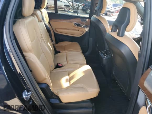 ✅ 2017 Volvo XC90 Inscription • VIN: YV4A22PL9H1138620 • Lot: 58504484. Listed on Copart with Not provided. Free auction sales archive from the USA and detailed vehicle history report at DreamBid. Image 11.